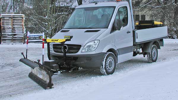 Mercedes Sprinter Schneepflug