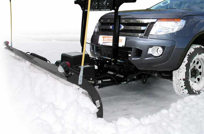 Ford Ranger mit Schneepflug