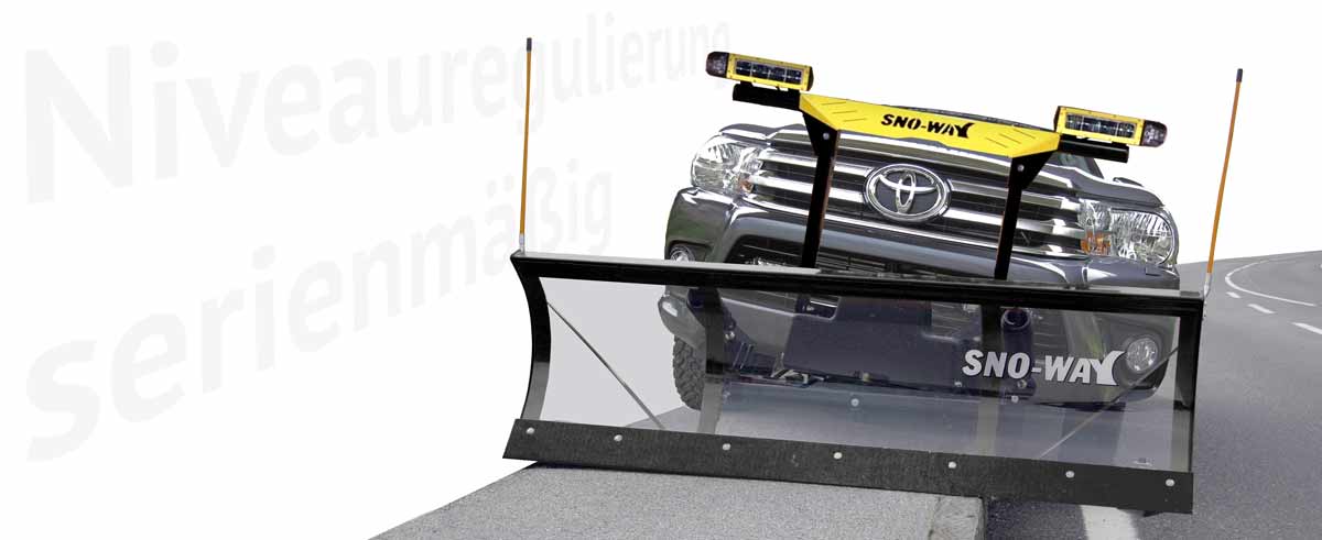 Toyota Hilux mit Schneepflug Niveauregulierung